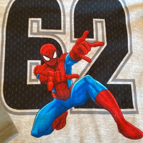 Boys size 8 graphic T-shirts three short sleeve one long sleeve - Picture 12 of 13